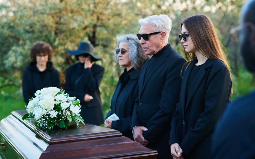 Qué hacer en un entierro: guía para acompañar con respeto y empatía