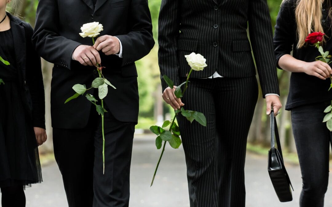 ¿Cómo vestir en un funeral? Consejos para acertar con el protocolo y el respeto